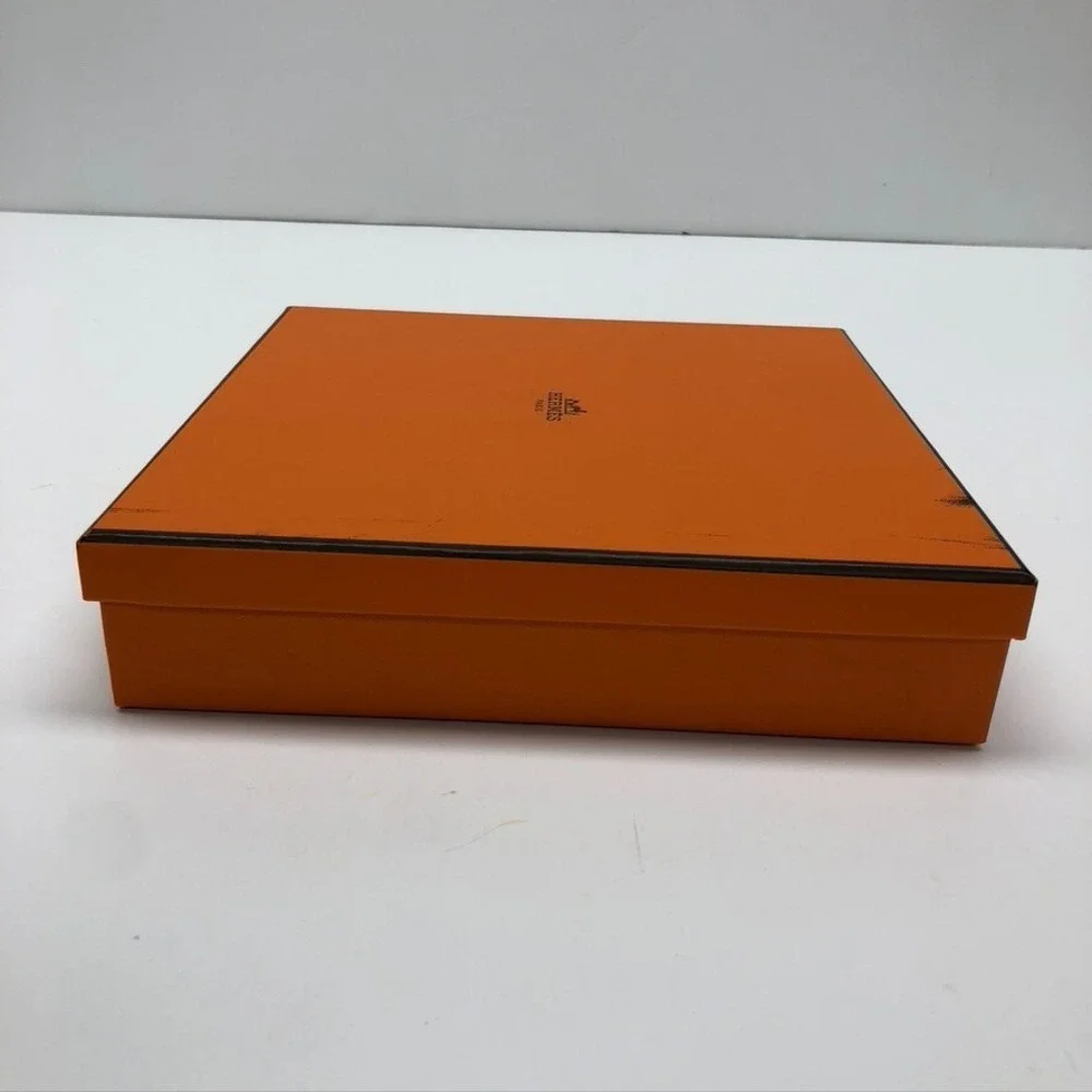HERMÈS *free returns